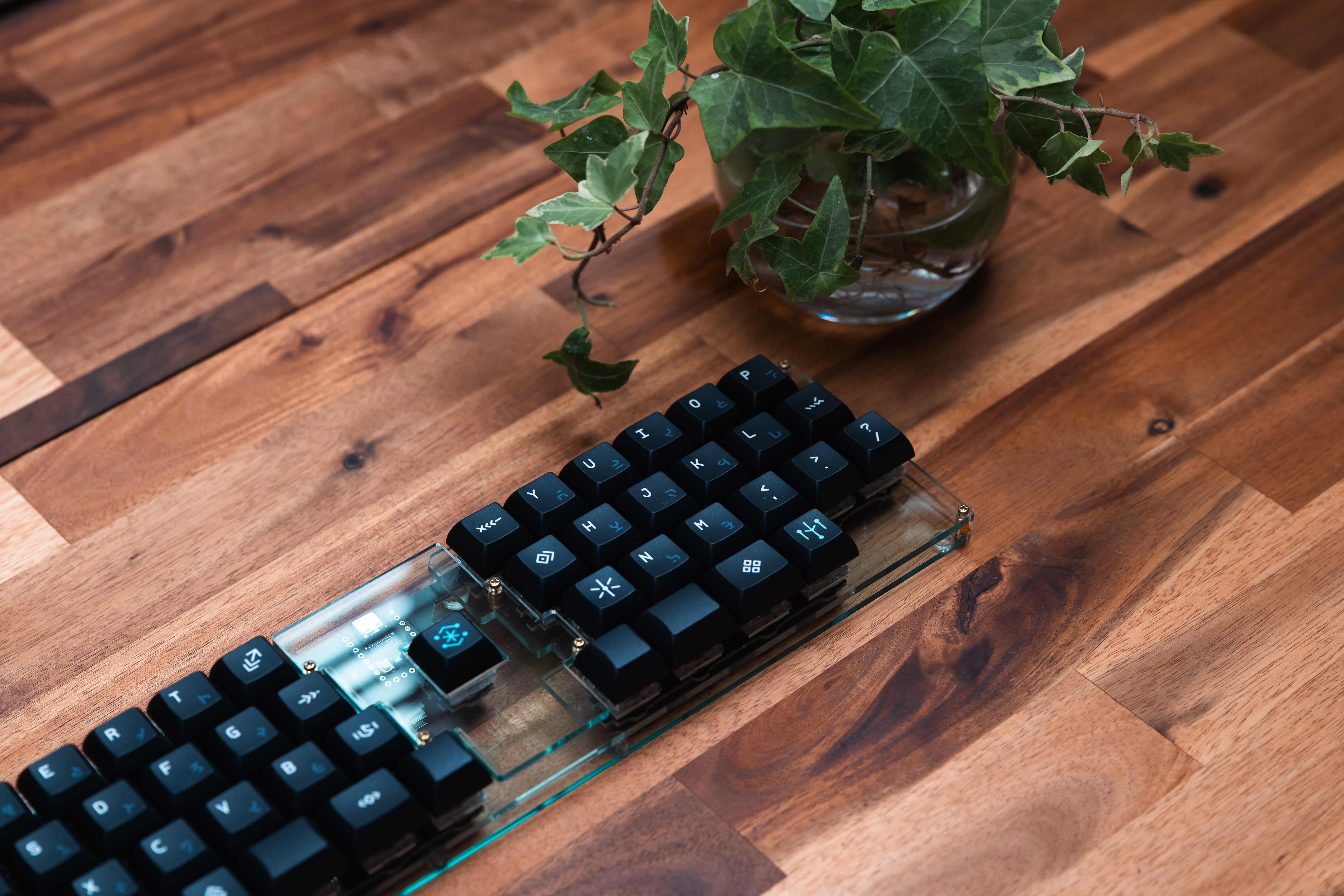 予約販売]Gravity45-DIY Keyboard Kit – Greenkeys Shop
